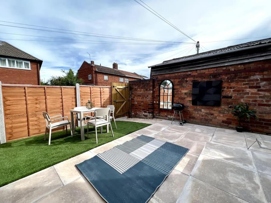 Modern 2 Bed House With Ev Parking Holiday home