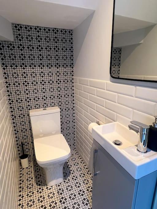 Holiday home Modern 2 Bed House With Ev Parking